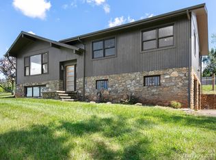 69 Salem Rd, Weaverville, NC 28787