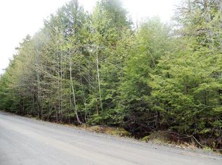 6 S Shore Rd, Dover Foxcroft, ME 04426