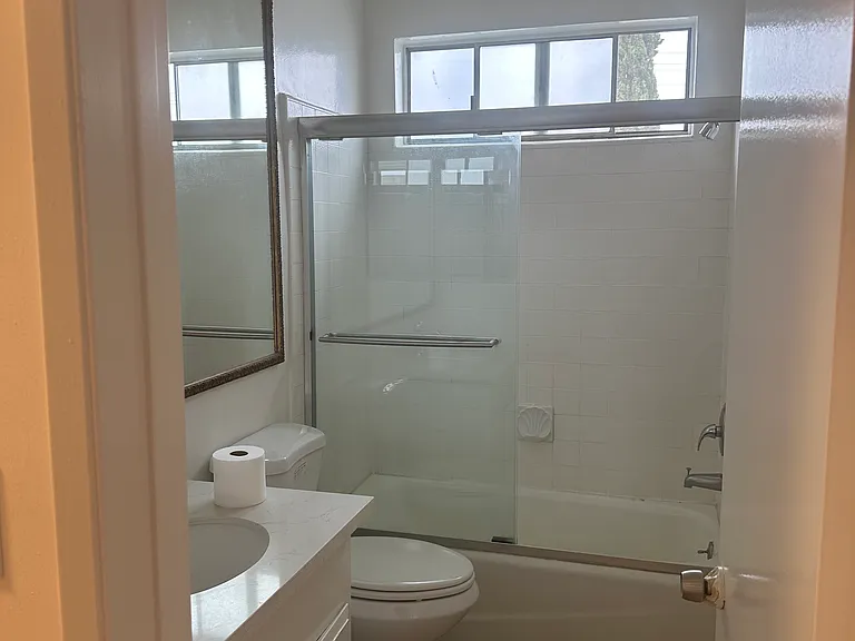 11840 Gorham Ave #4 — Photo 1