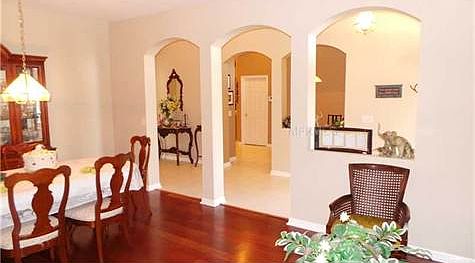 3rd image of 11725 Grove Arcade Dr