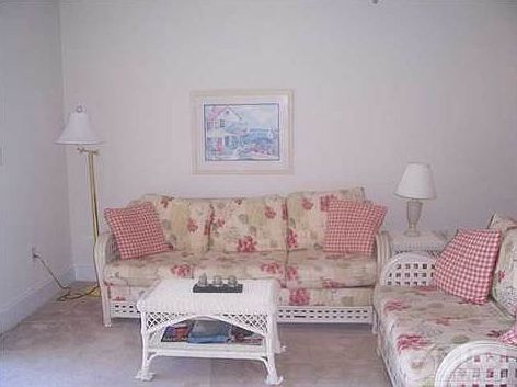 4th image of 254 Parkside Cir