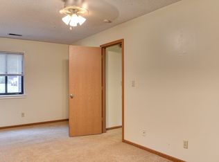 1413 McCain Ln #1413, Manhattan, KS 66502