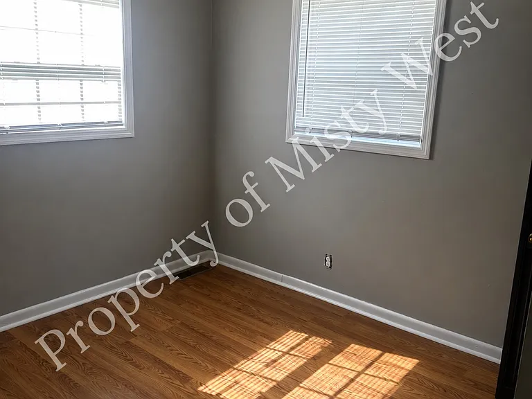 290 Gaut St NE — Photo 8