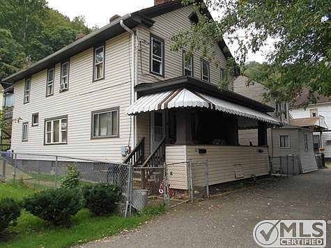 1st image of 68 Roosevelt Ave
