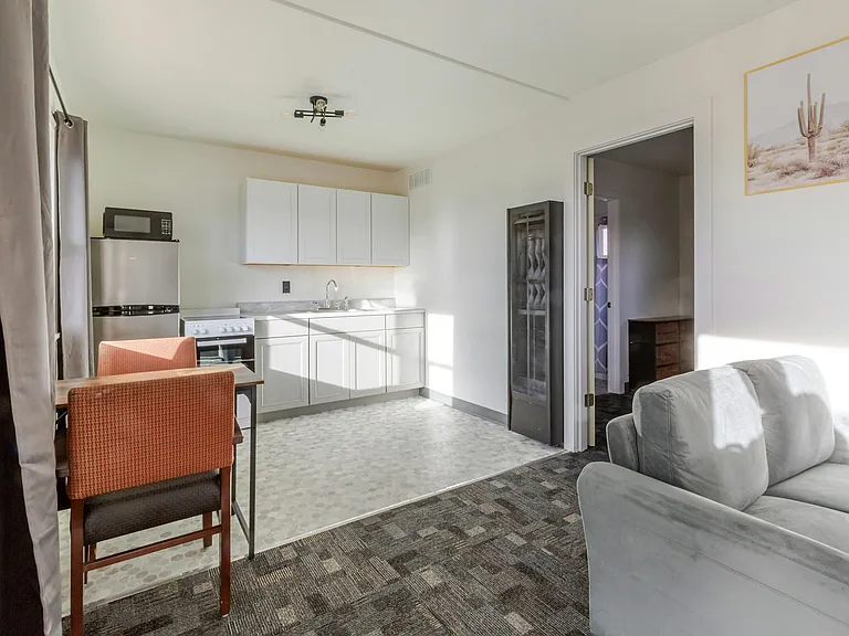 3737 Sturgis Rd — Photo 2