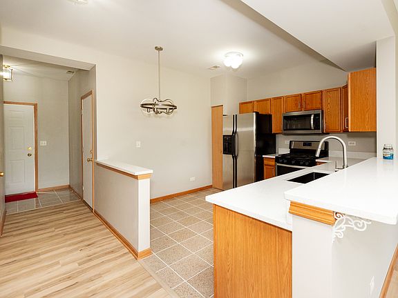 4th image of 2231 Flagstone Ln