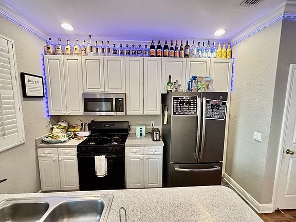 2nd image of 120 Key Haven Ct