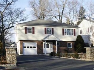 21 McAllister Ave, Norwalk, CT 06854