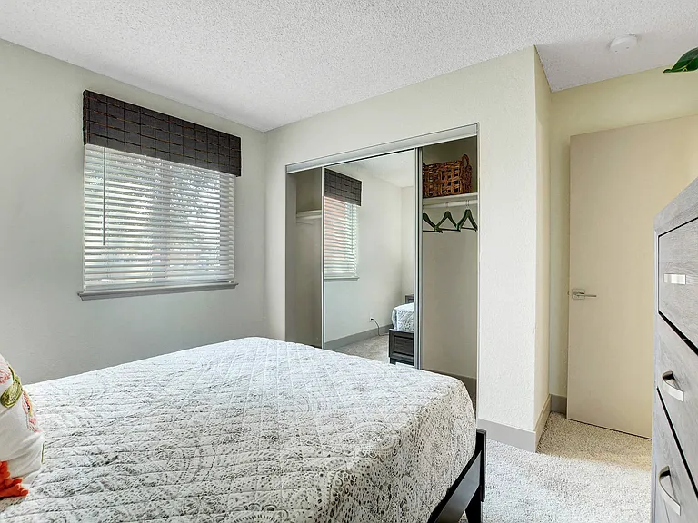 Namaste Apartments — Photo 24
