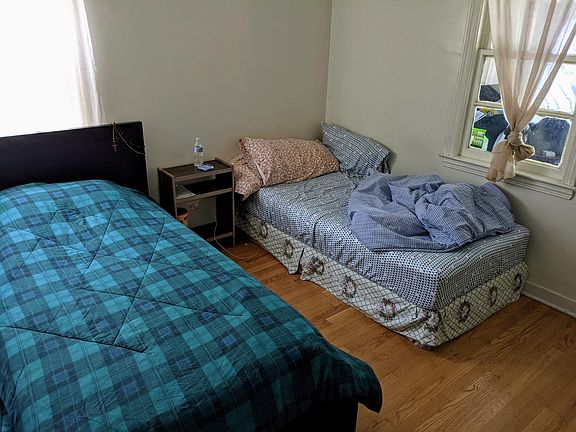 4th image of 8143 N Kilpatrick Ave #2A