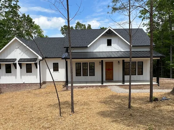 370 Whiskey Way, Jasper, TN 37347