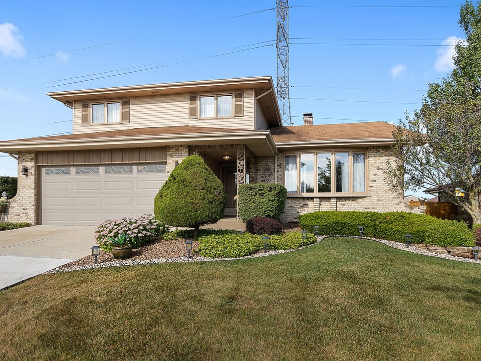 1st image of 16648 Meadow Ln