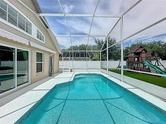 3rd image of 231 Sunrise Rd