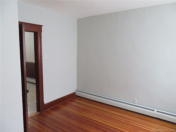 3rd image of 497 Burritt St #2