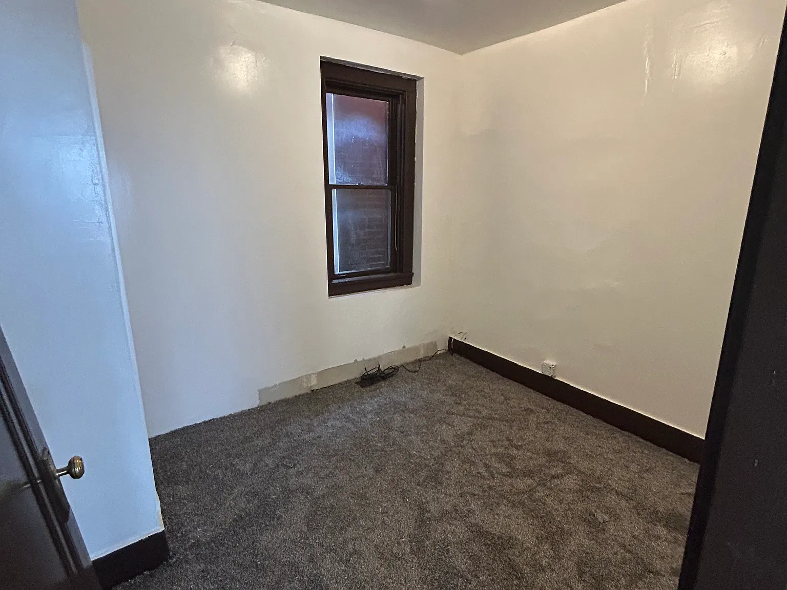 4 bed, 1000 sqft, $1,400 — Photo 3