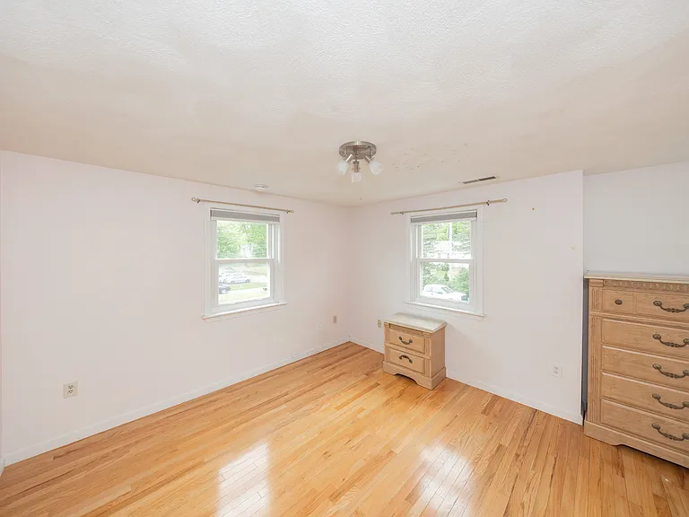 42 Wildcrest Ave — Photo 24