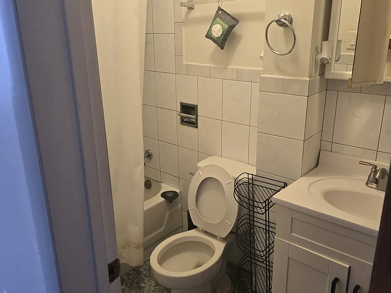 3002 S Wells St #1F — Photo 6
