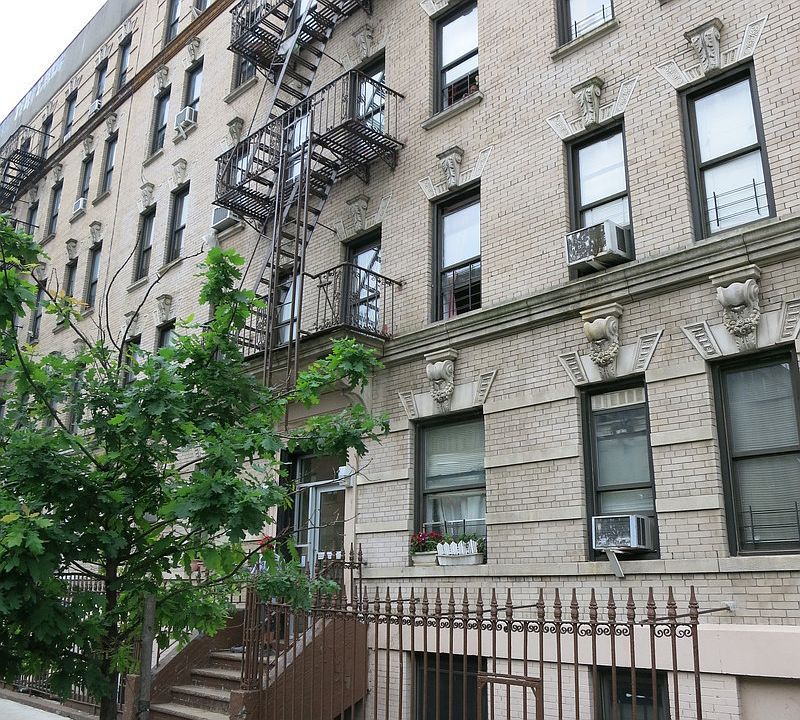 1st image of 556 W 185th St APT 17