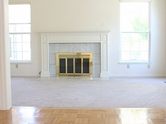 5th image of 10132 Berkshire Ct