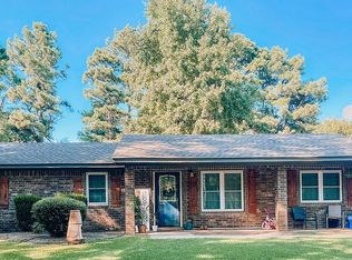 2417 S Country Club Rd, Hugo, OK 74743