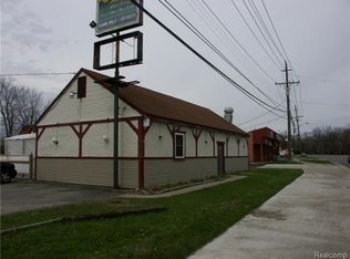 2661 Dixie Hwy, Waterford, MI 48328