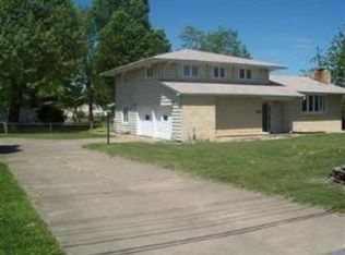 321 N Orchard Crest Ave, Springfield, MO 65802