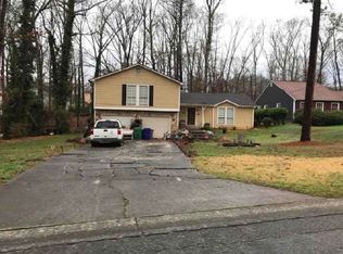 5162 Twin Hickory Ct, Stone Mountain, GA 30088