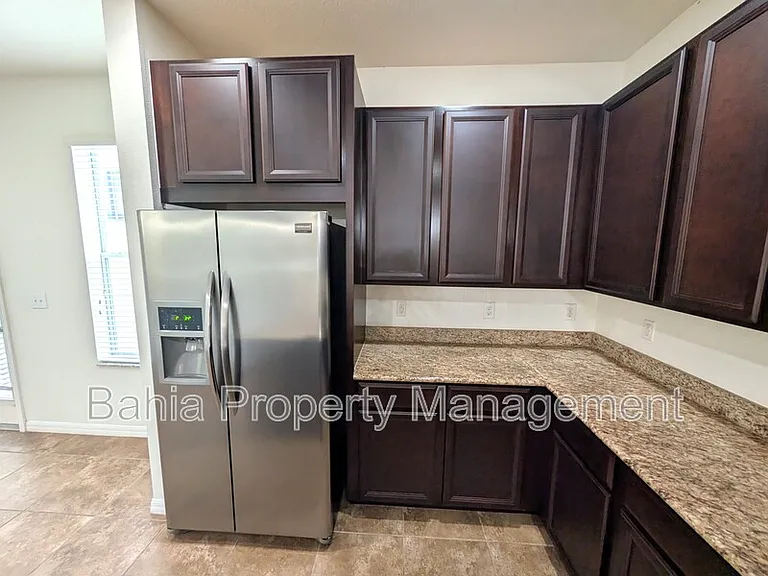 14161 Stowbridge Ave — Photo 7