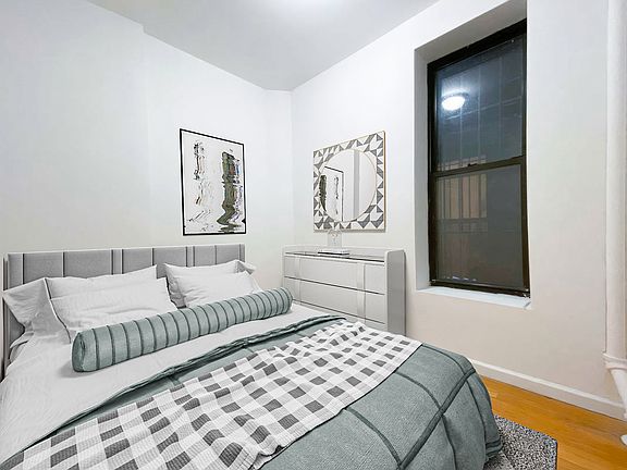 2nd image of 220 E 85th St APT 4R