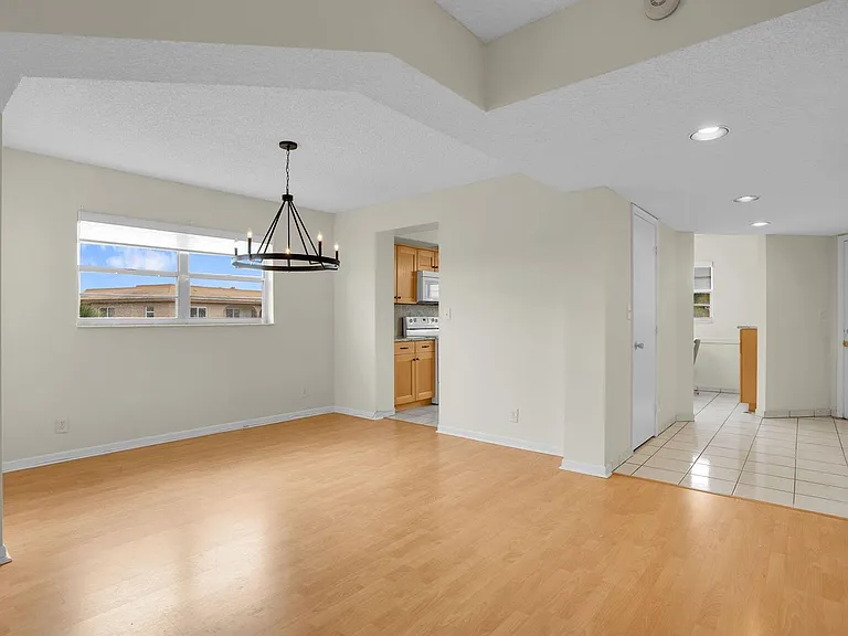 1605 Abaco Dr #M4 — Photo 11