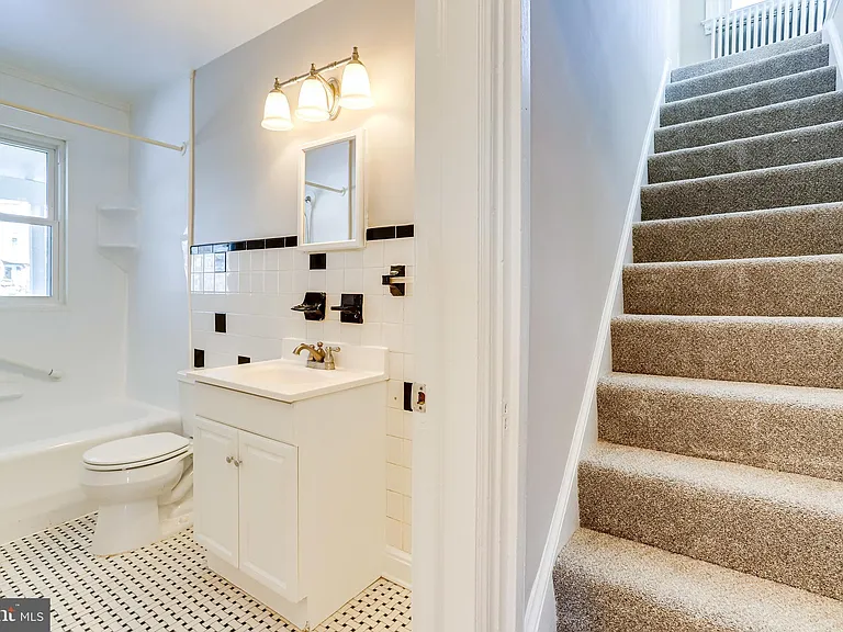 530 E Alexandria Ave — Photo 23