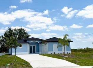 900 Sunniland Blvd W, Lehigh Acres, FL 33971