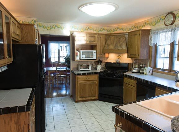 4th image of 736 River Oaks Dr