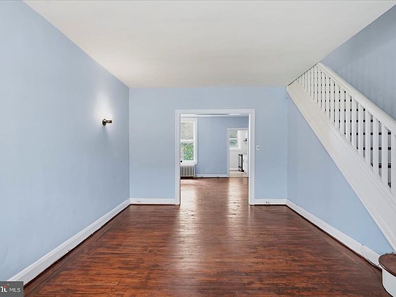 5th image of 2029 Griffis Ave