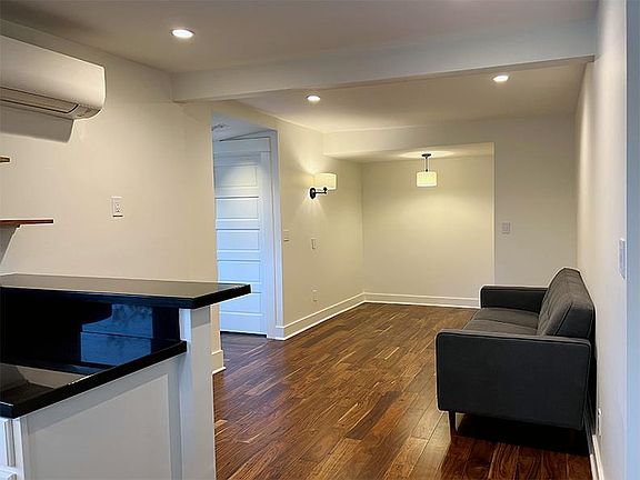 5th image of 1919 Milan Ave #1