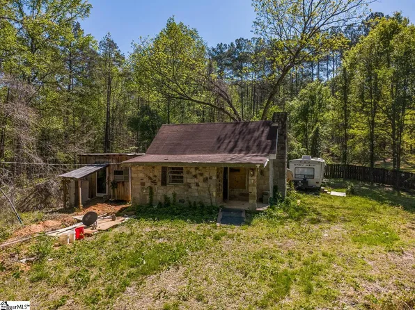 208 Gin Shoals Rd, Six Mile, SC 29682