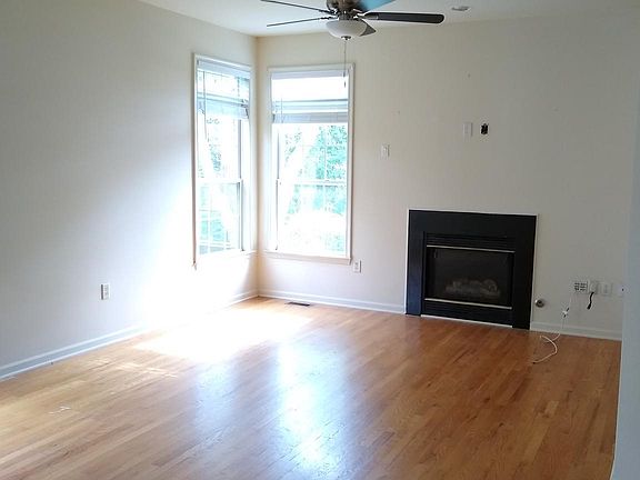 2nd image of 19 Wordsworth Ct