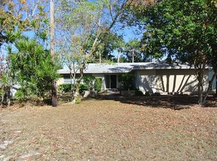 911 Bayshore Dr, Tarpon Springs, FL 34689