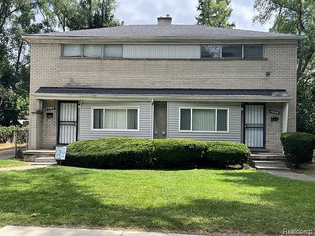 1st image of 14526-32 Evergreen Rd