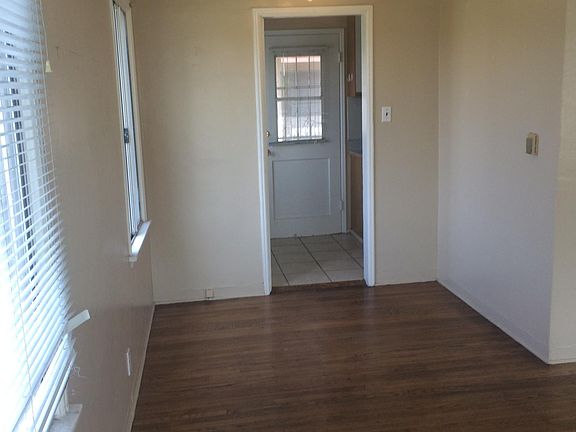 4th image of 2240 Euclid Ave