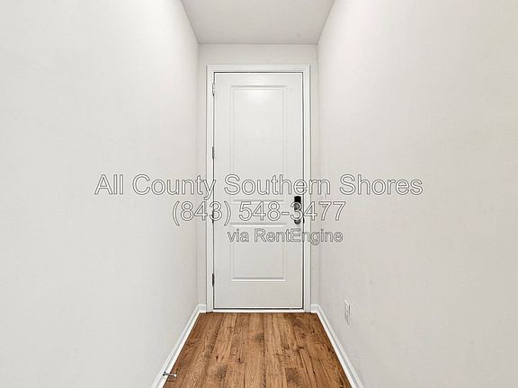 3rd image of 3414 Bells Lake Cir
