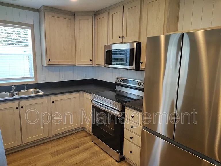 40 Erin Ln #40 — Photo 5
