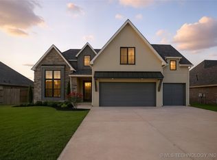 12814 S Cedar St, Jenks, OK 74037