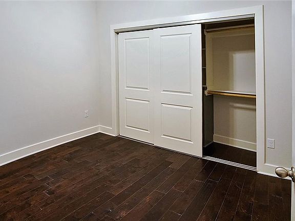 5th image of 1011 Studemont St Ste 201