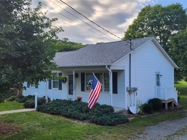 127 Jackson St, Harmony, PA 16037