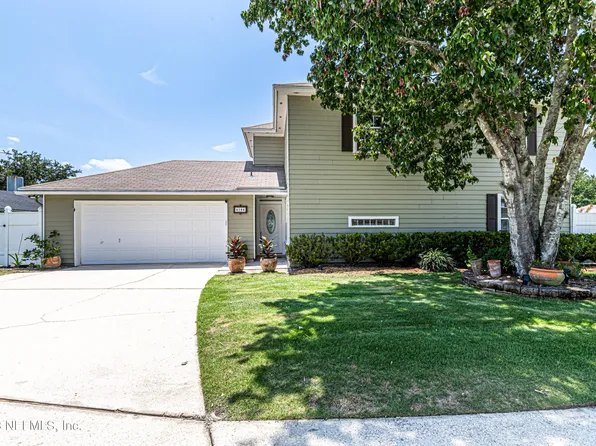 6184 CHAMBORE Drive, Jacksonville, FL 32256