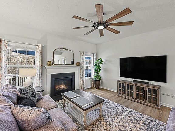 5th image of 454 Pleasant Ridge Dr