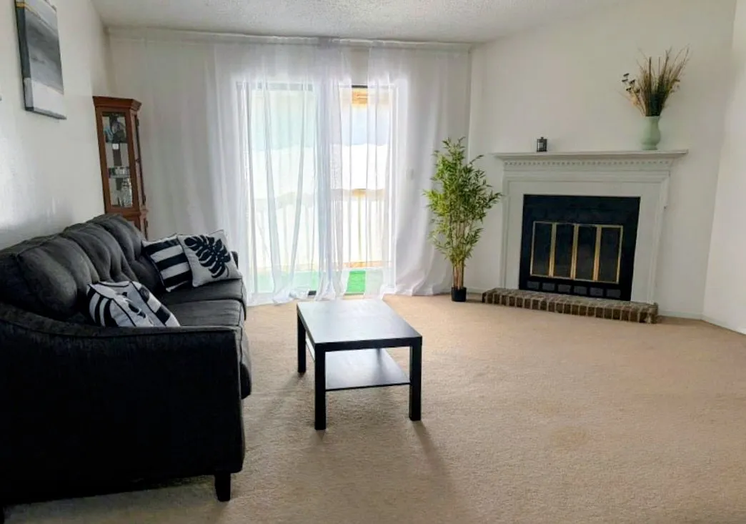 1 bed, 765 sqft, $1,100 — Photo 2