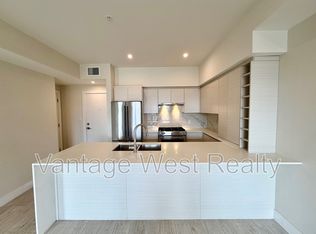 1925 Enterprise Way #410, Kelowna, BC V1Y0J8