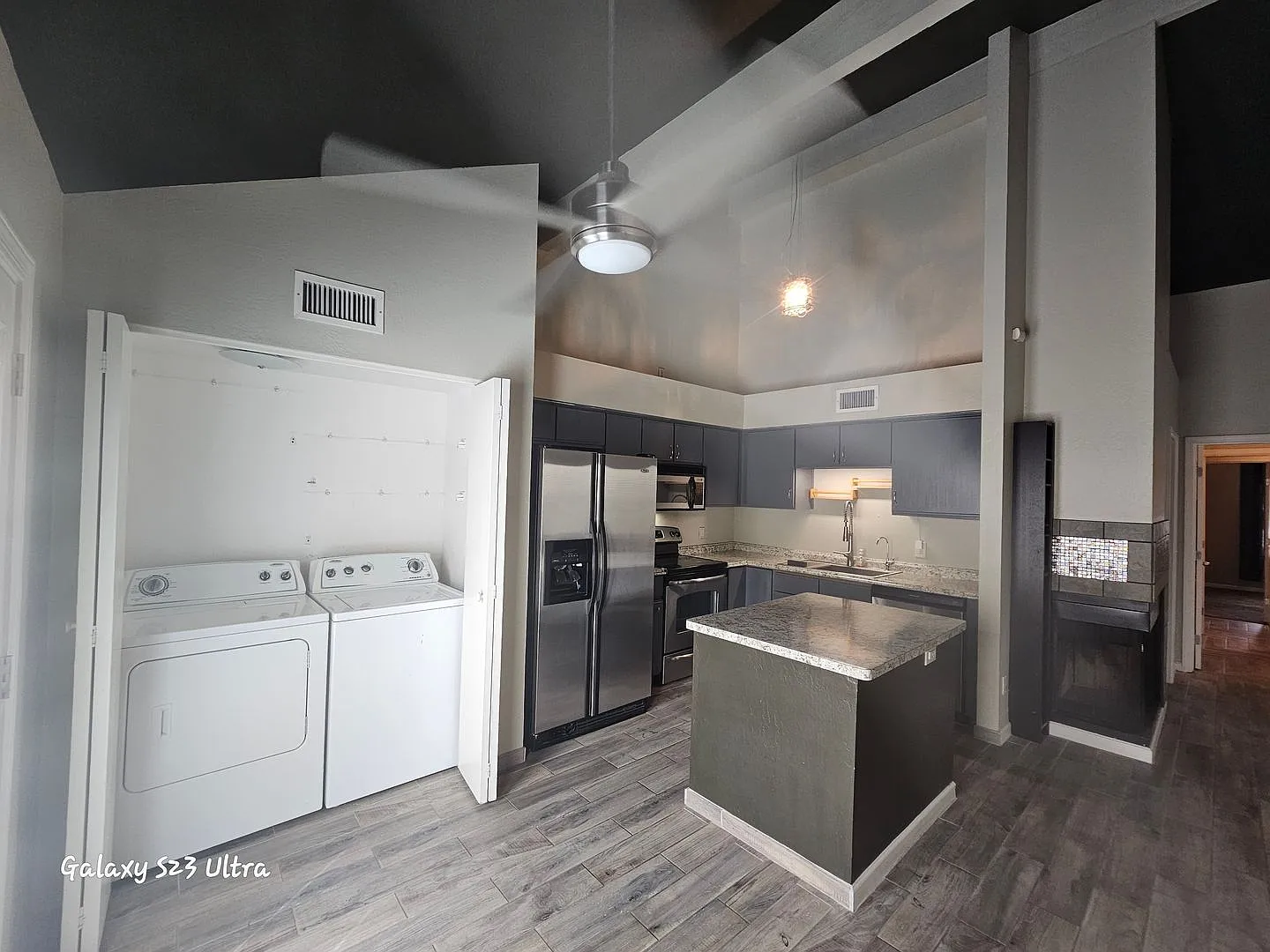 Free Rent Interested? 2 Bedroom Adorable Patio Home With Plenty Of Space! — Photo 4